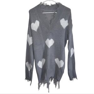 Gray V-neck Distressed Heart Sweater Fringe Jagged Hem Size Large